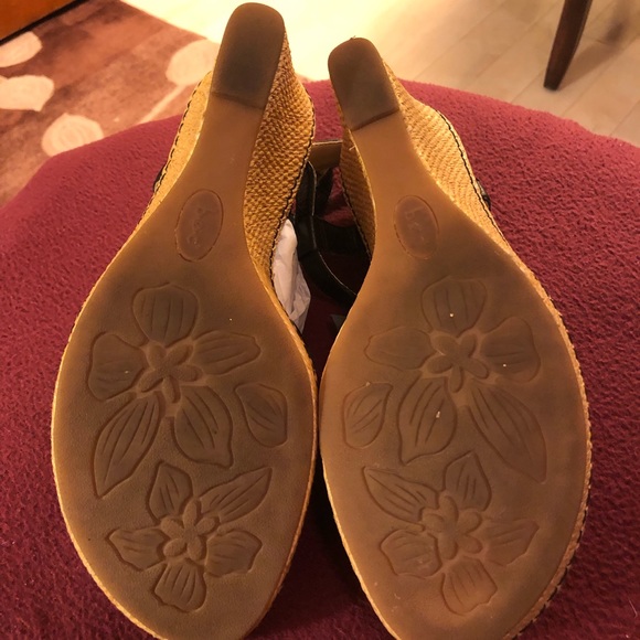 b.o.c. Born Concept sandals - Picture 8 of 8